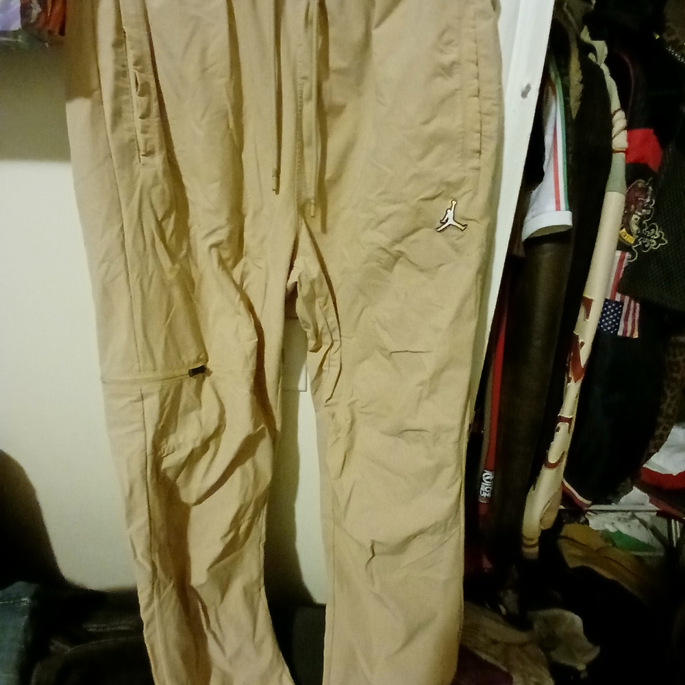 Jordan Essentials Woven Pants Large